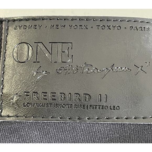 One by One Teaspoon Freebirds II Low Waist Fitted Jeans – Black, Size 27 - Picture 6 of 7